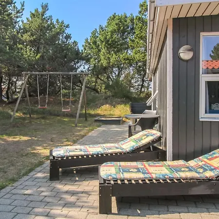 Semesterbostad Rokil - 400m From The Sea By Interhome