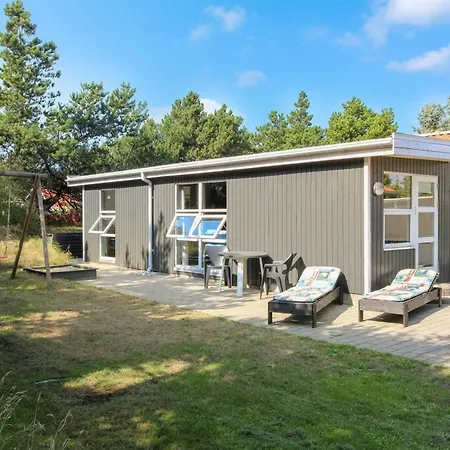 Dom wakacyjny Rokil - 400m From The Sea By Interhome *