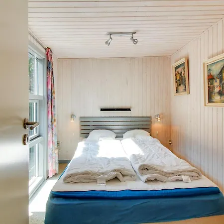 Dom wakacyjny Rokil - 400m From The Sea By Interhome *
